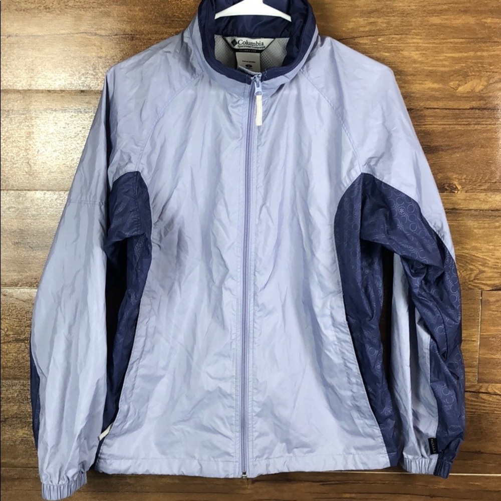 Columbia women’s windbreaker size Medium